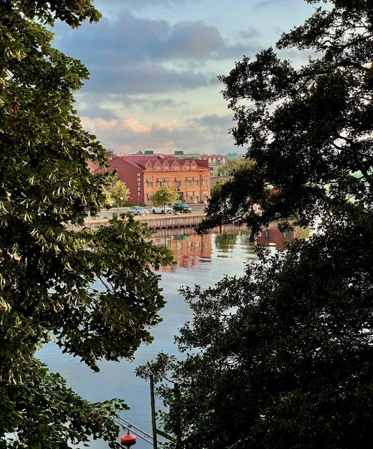 Hotell Hamngatan 27 Фалькенберг Екстер'єр фото